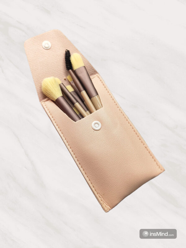 Multi Brush kit witha portable bag 8 different types of Brush kit with a bag